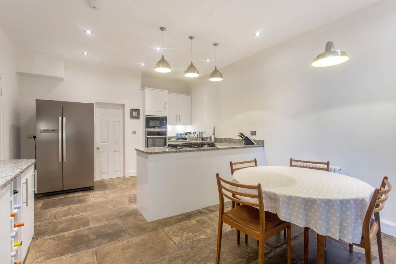 Joivy Spacious 2 Bed Apt In Ideal City Centre Location Appartement Edinburgh Buitenkant foto