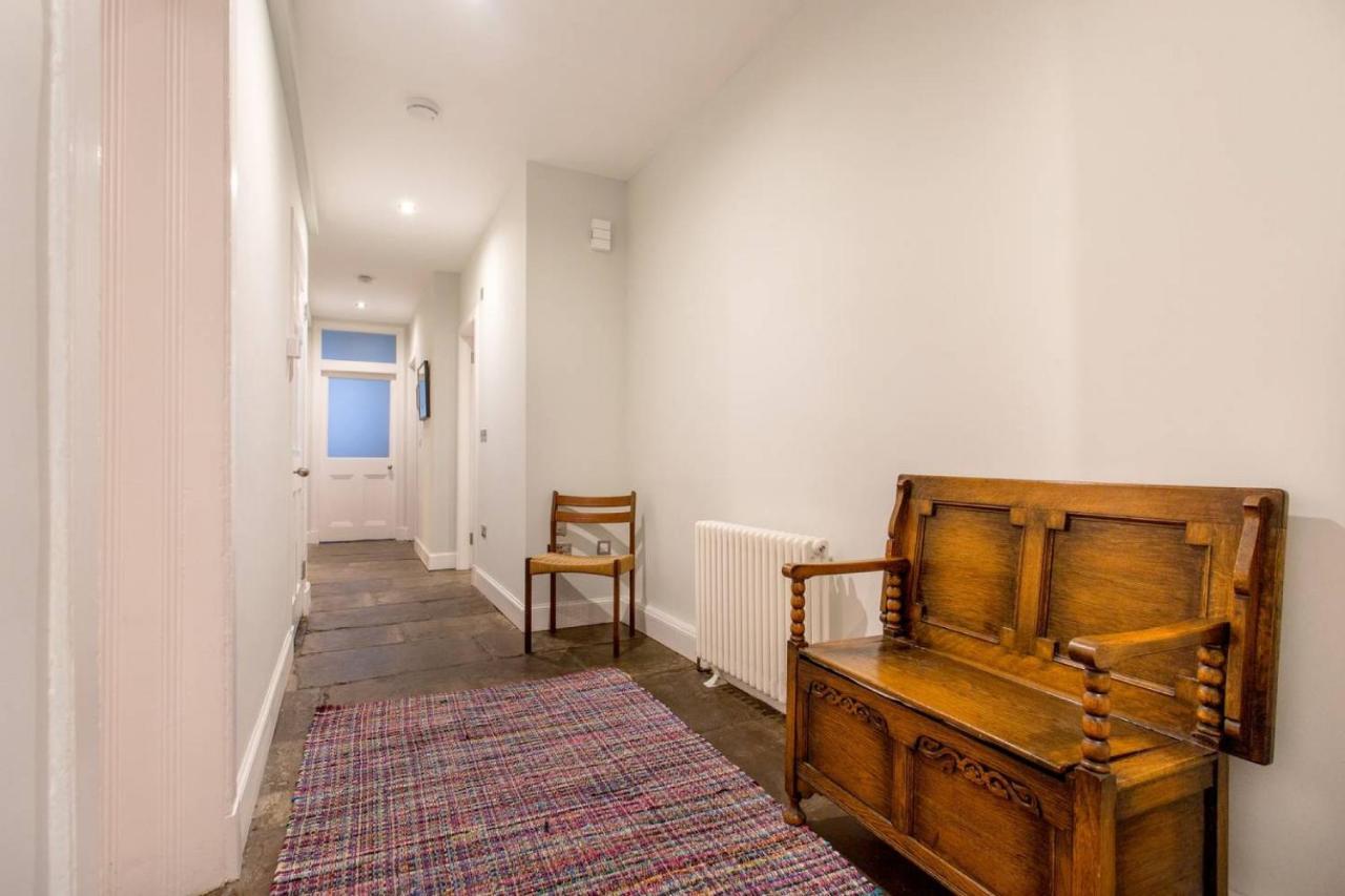 Joivy Spacious 2 Bed Apt In Ideal City Centre Location Appartement Edinburgh Buitenkant foto